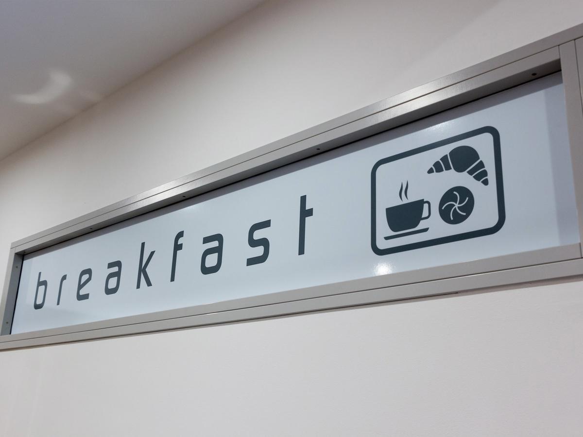 Winbudget "Bed&Breakfast" วีเนอร์นอยชตัดท์ ภายนอก รูปภาพ